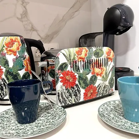 Lujo 10 Pax Proyector, Maquina Arcade Y Patinetes اوفيدو