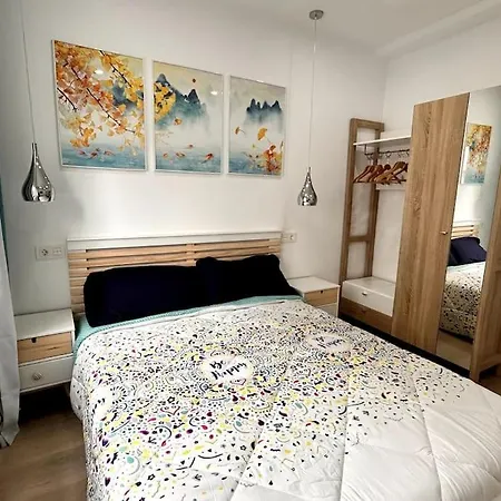 شقة Lujo 10 Pax Proyector, Maquina Arcade Y Patinetes اوفيدو