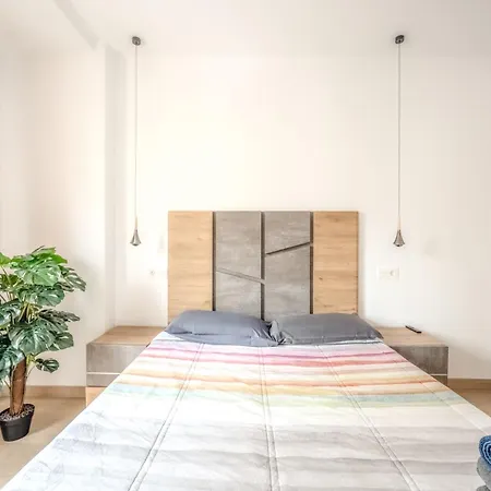 Lujo 10 Pax Proyector, Maquina Arcade Y Patinetes Apartamento *