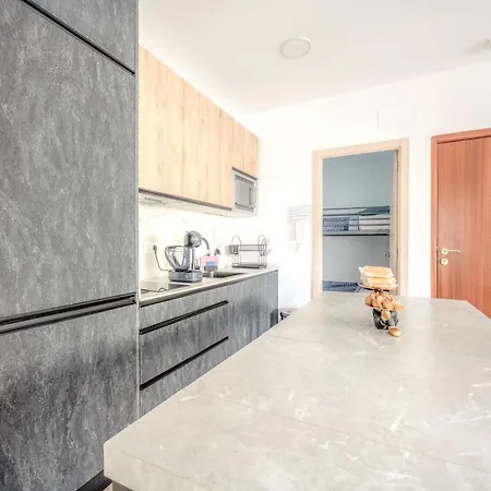Apartamento Lujo 10 Pax Proyector, Maquina Arcade Y Patinetes *